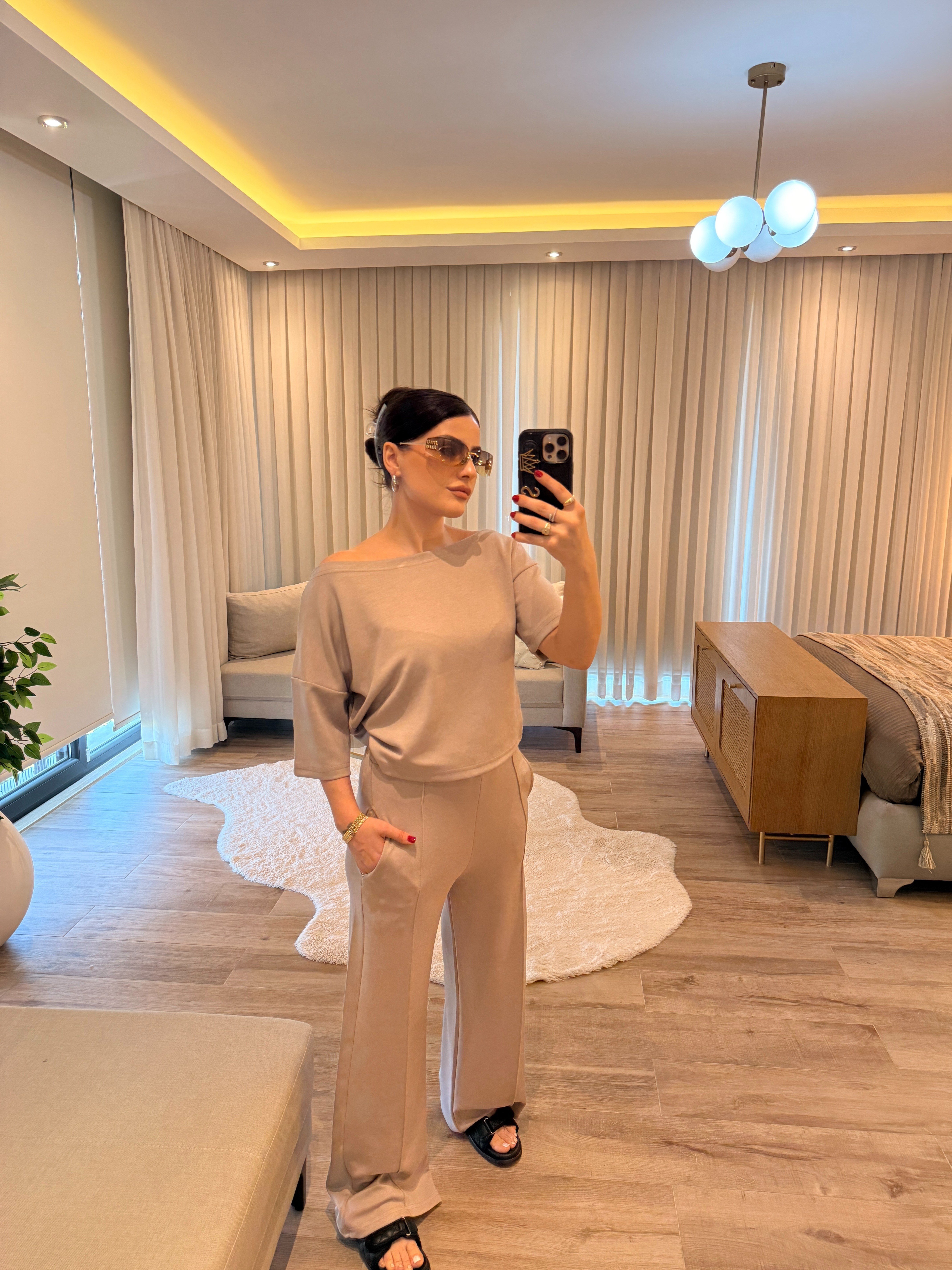 Vizon Omzu Açık Modal Eşofman Takımı