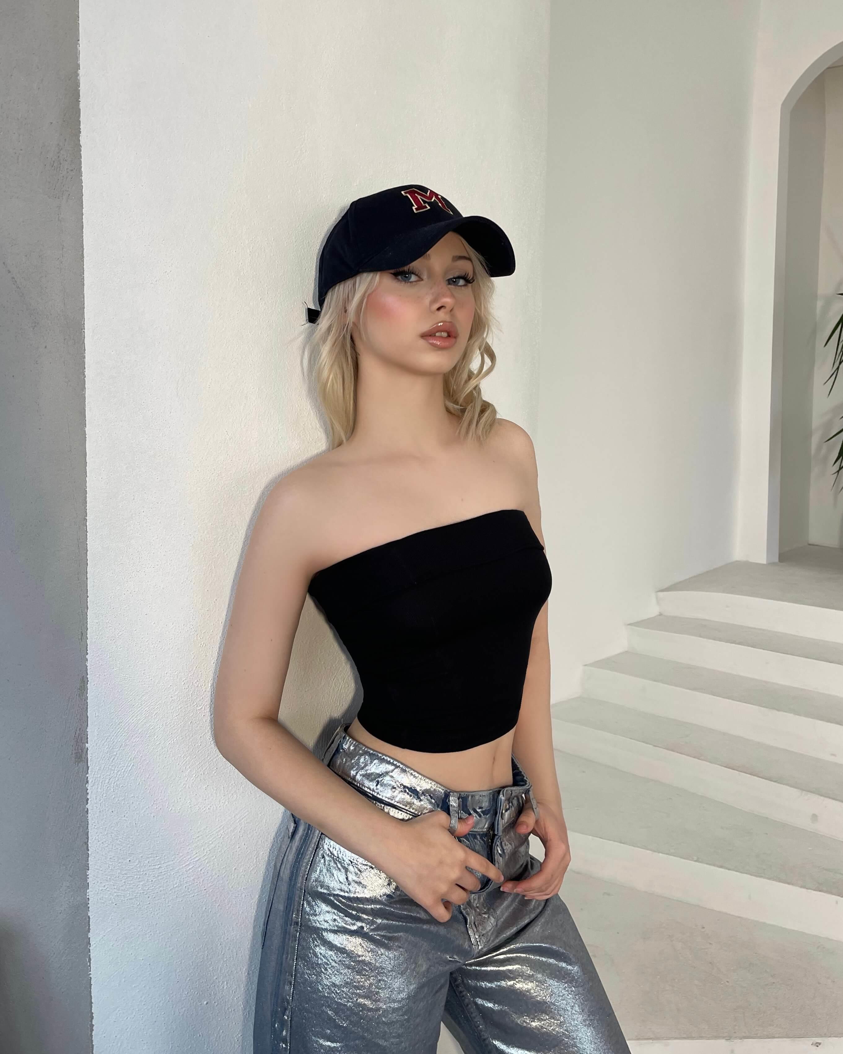 CARNADA BLACK KATLAMA DETAY STRAPLEZ CROP