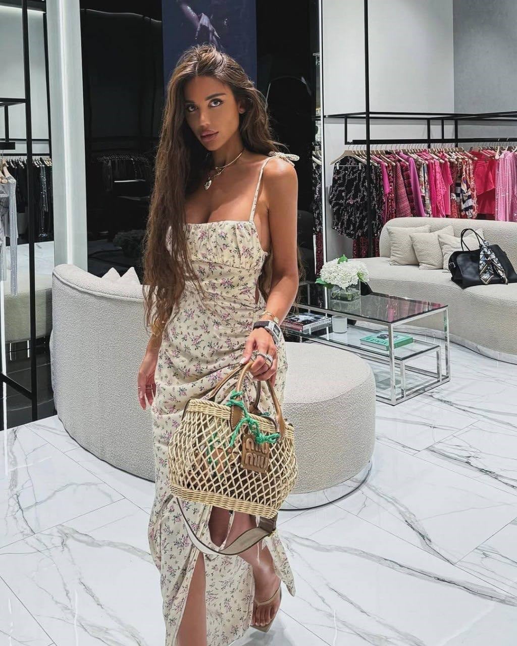 DİON SIRTI AÇIK İNCE ASKILI ELBİSE KREM