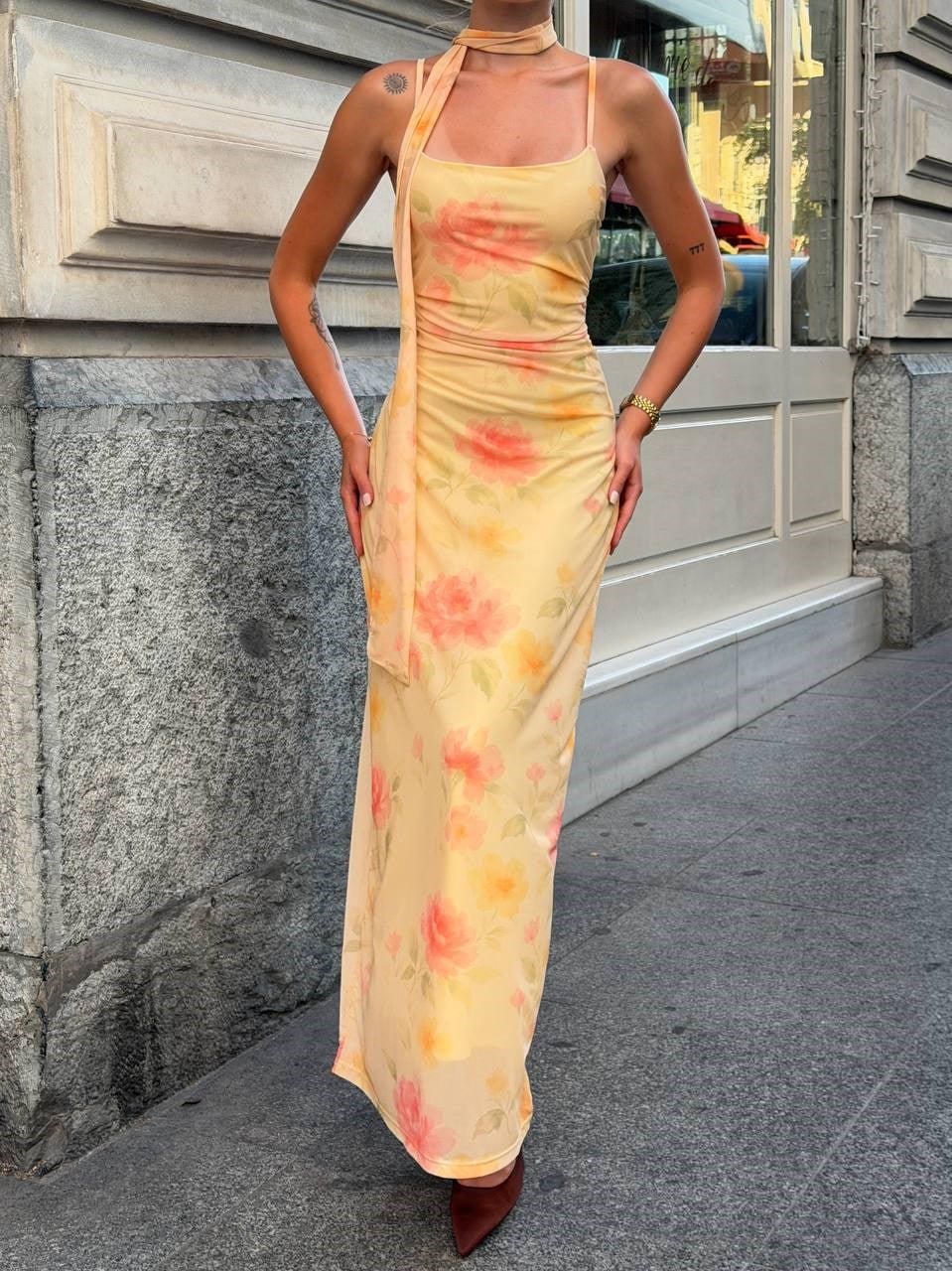 ELENİ FULARLI MİDİ ELBİSE SARI