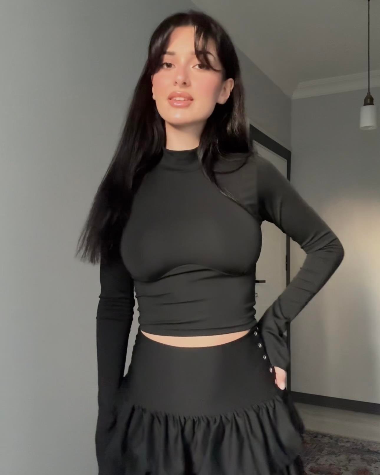 KRİSTA BLACK BÜZGÜ DETAY BLUZ