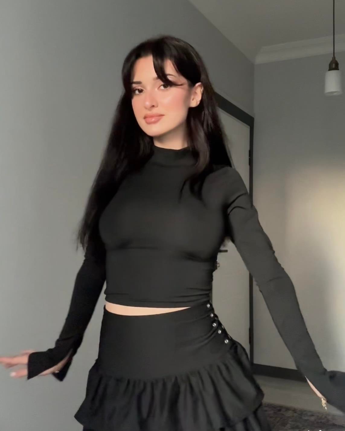 KRİSTA BLACK BÜZGÜ DETAY BLUZ