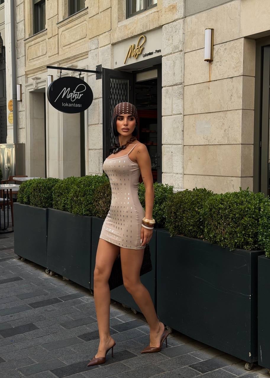 TELİA İNCE ASKILI TAŞLI ELBİSE KREM