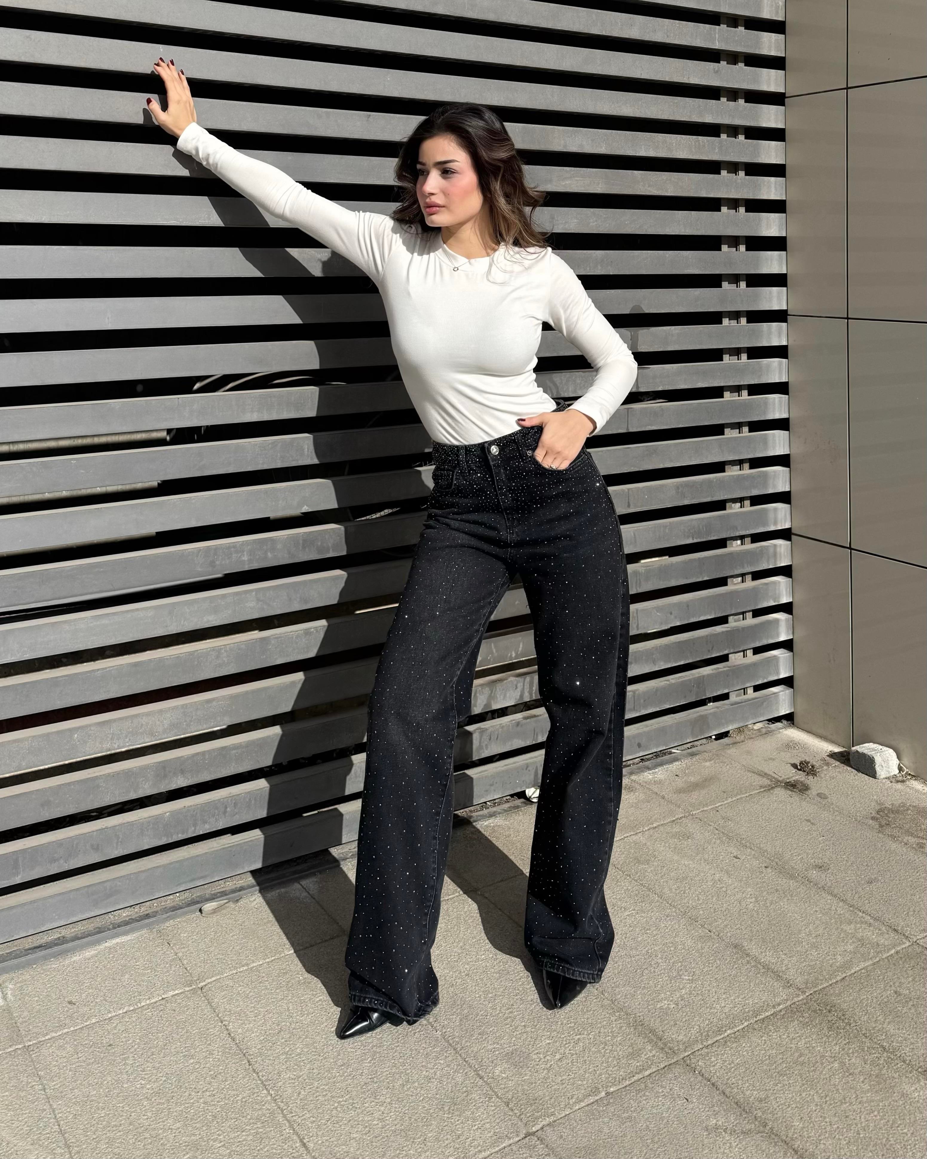 Welfare Black Taşlı Jean 