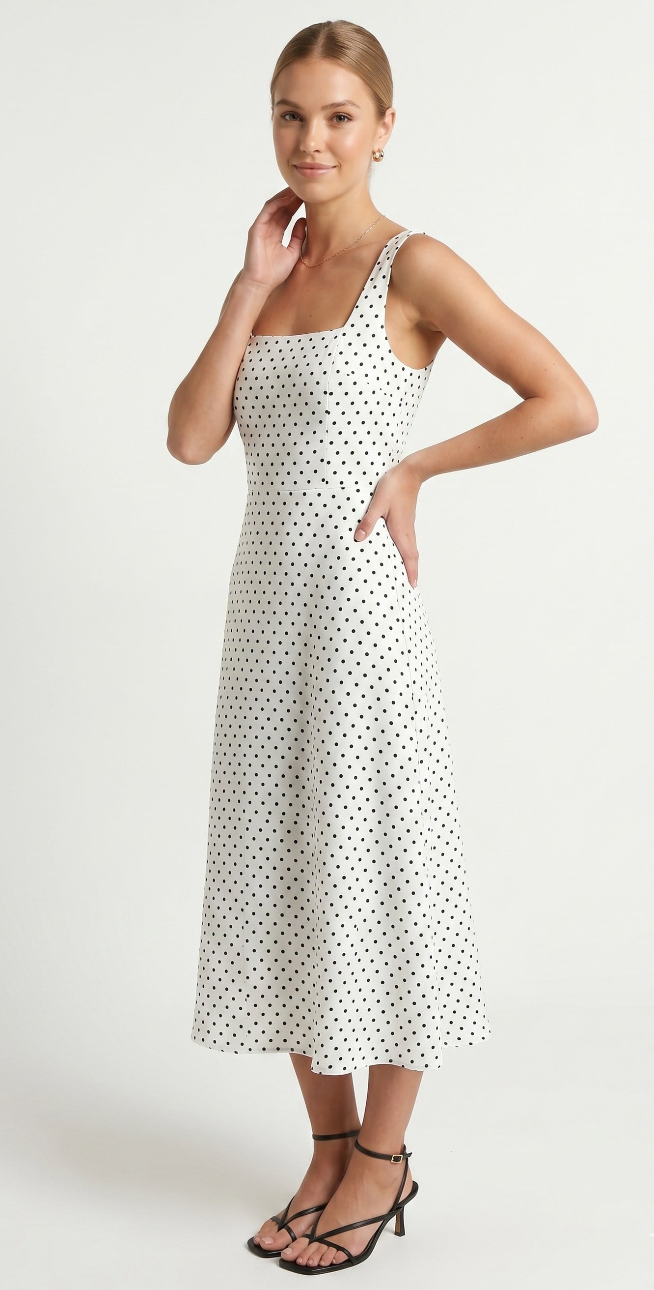 OLIVE-2611 KARE YAKA ELBİSE BEYAZ
