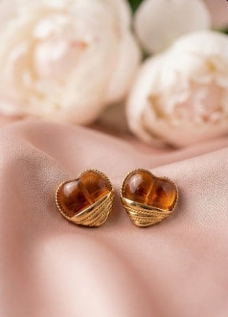 Gold Çerçeveli Kahve Kalp Model Çelik Küpe