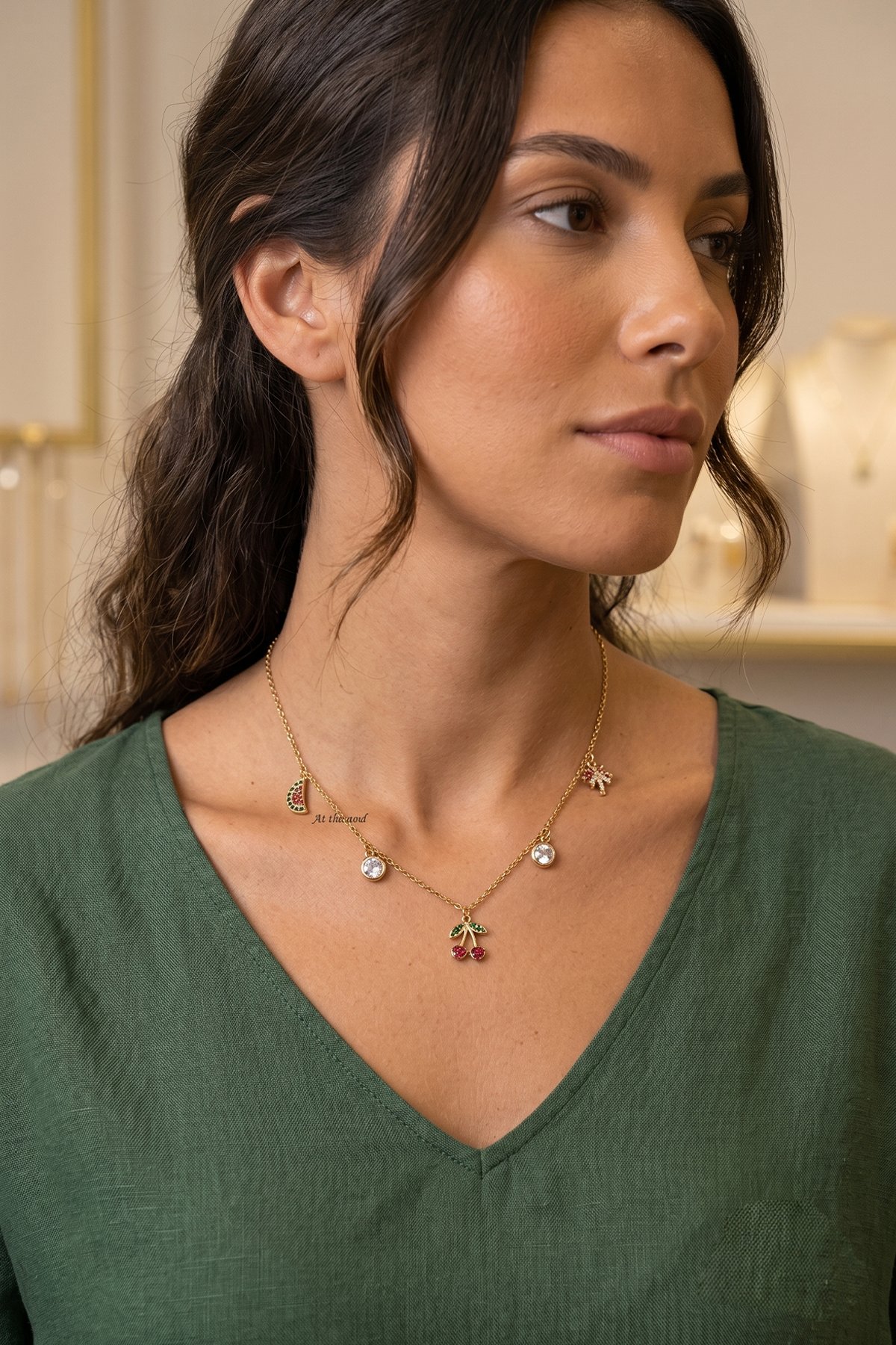 Meyve Figürlü Zirkon Taş Detaylı Çoklu Charm Kolye