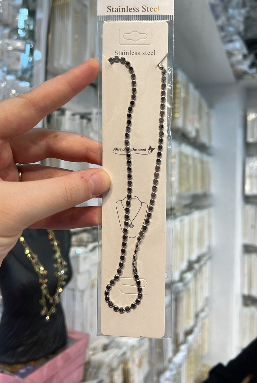Minimalist Tasarım Sıralı Taşlı İnce Kolye