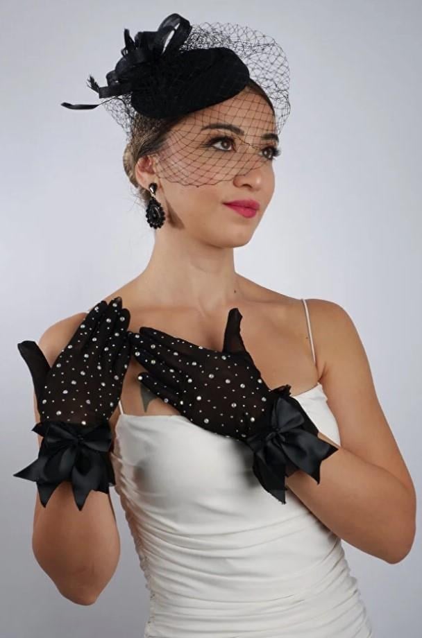 Siyah Tül Taşlı Abiye Eldiven ve Tüylü Fascinator Şapka Seti