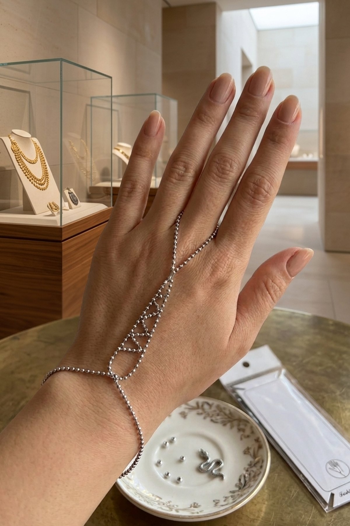 Toptan Gümüş Renk Minimal Top Zincirli Çelik Şahmeran