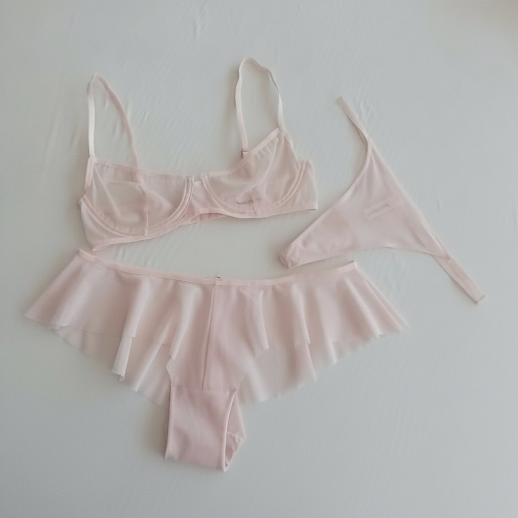 Kadın Tül Transparan Balenli Sütyen, Checky ve String Külotlu 3 lü Paket BB2618