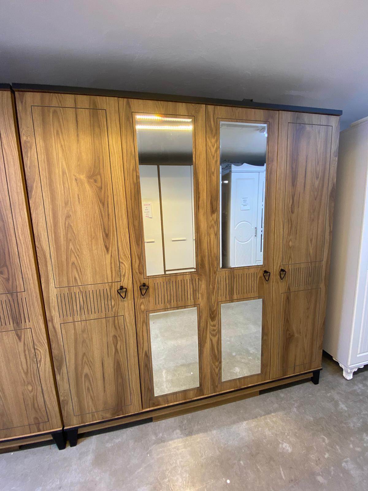 MOBİLA VEGA 4 KAPILI GARDIROP 