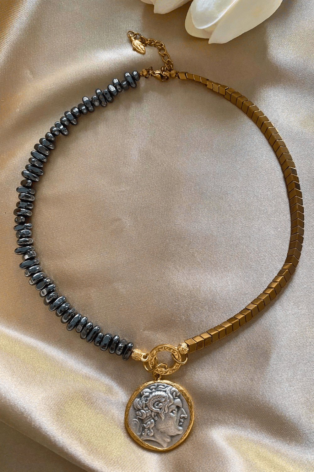 . - Zeus Amun Hematit Kolye
