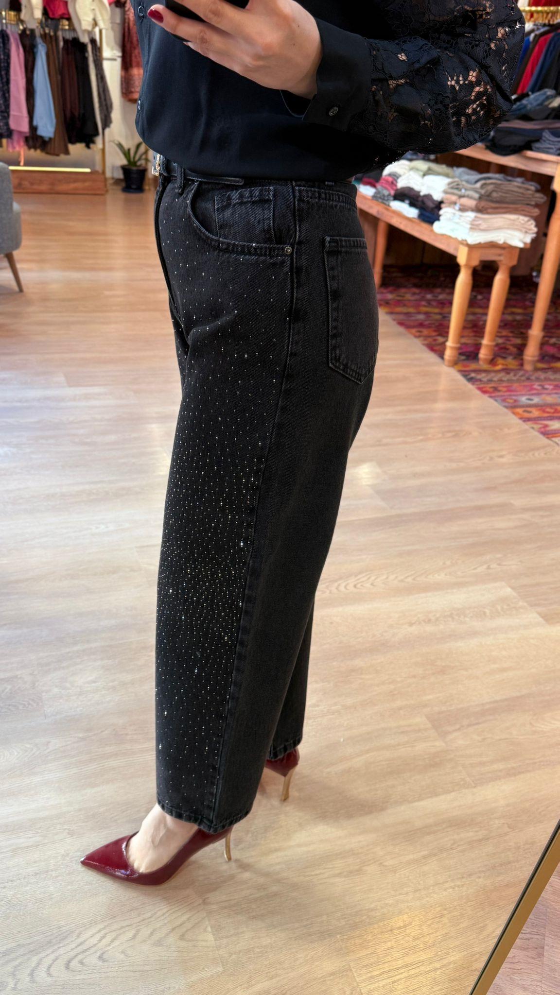 Taş Detaylı Mom Jean Füme · 7