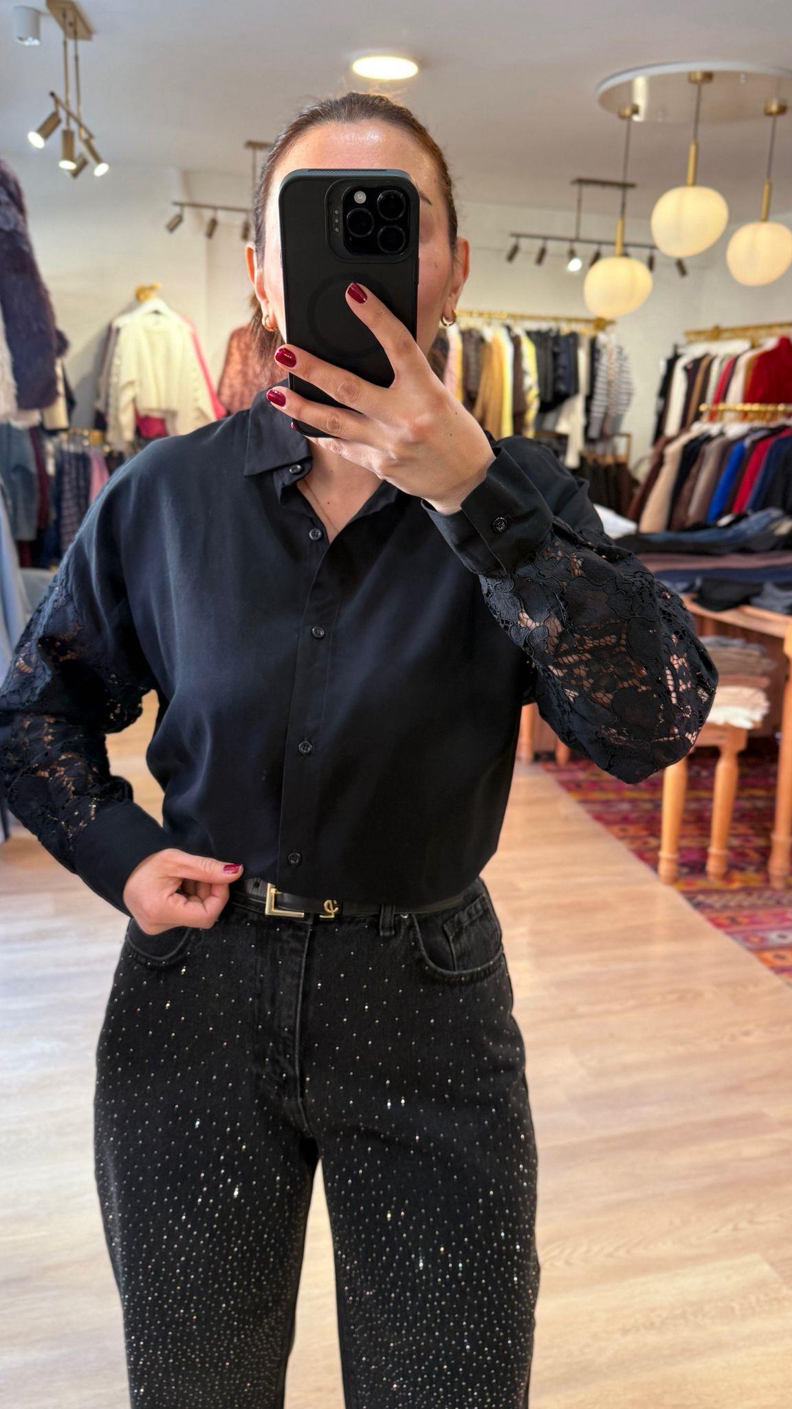 Taş Detaylı Mom Jean Füme · 2