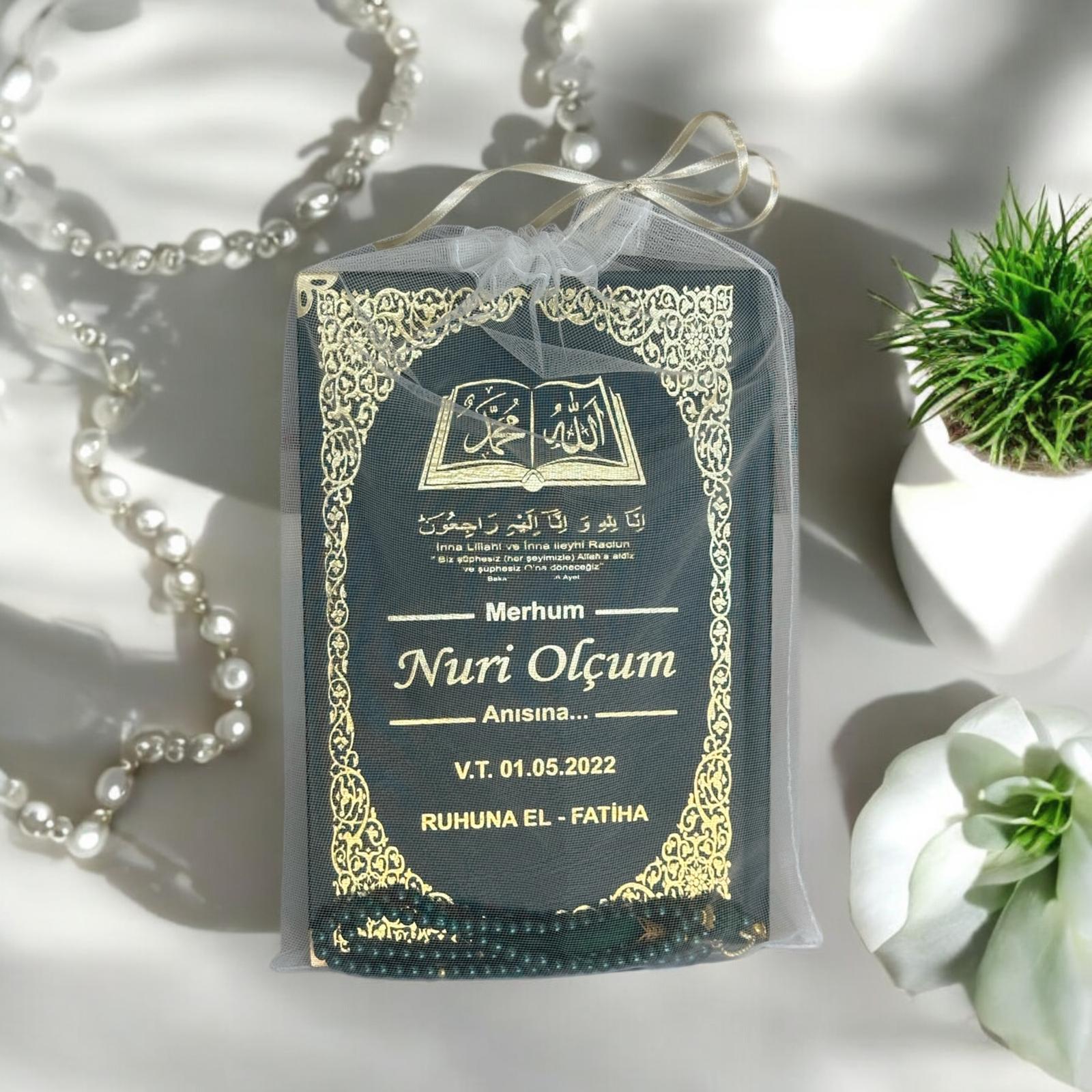 80 Sayfa Orta Boy İsim Baskılı Ciltli Varak Yaldızlı Deri Ciltli Yasin Kitabı + Tül Kese + 99'lu İnci Tesbih Yeşil