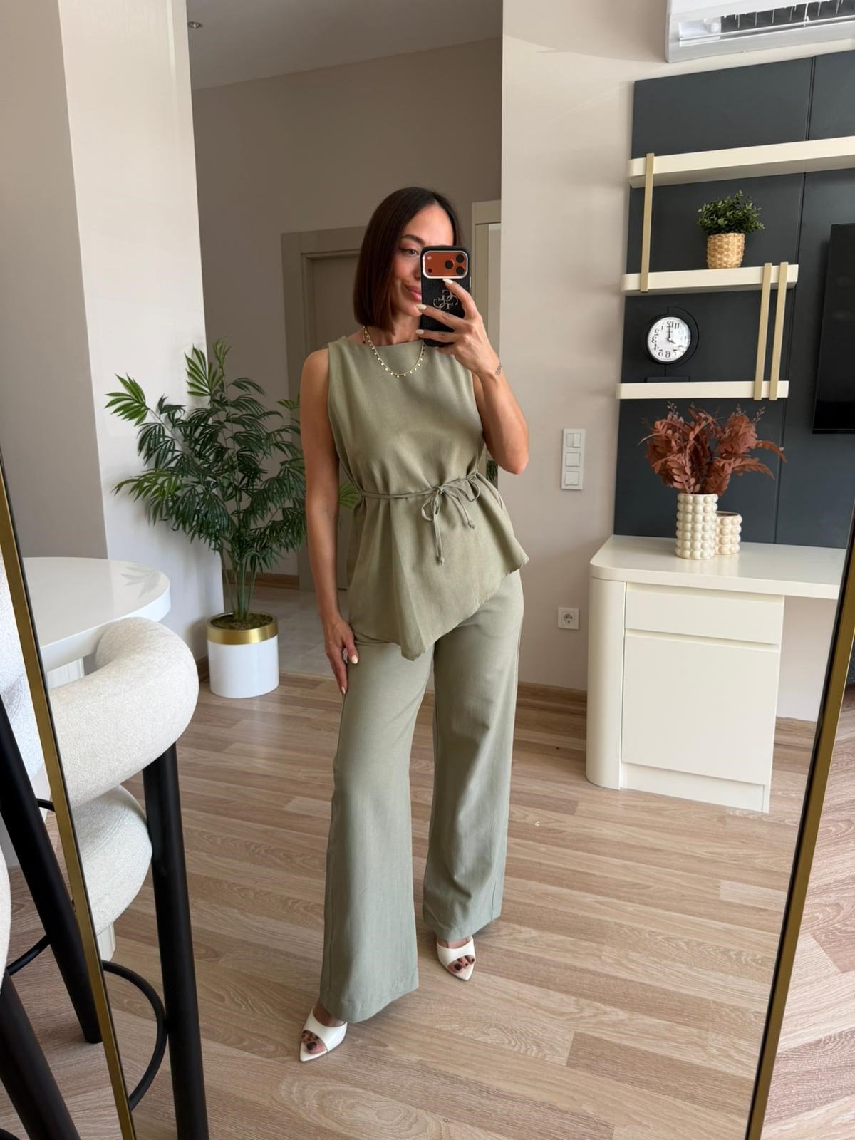 Haki Keten Asimetrik Kesim Bluz Pantolon Takım