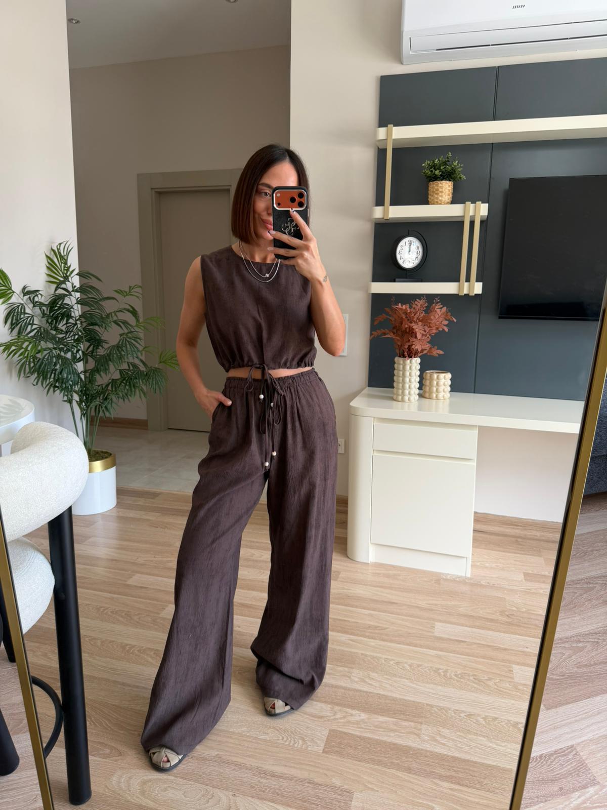 Kahve krinkıl kumaş crop pantolon takım