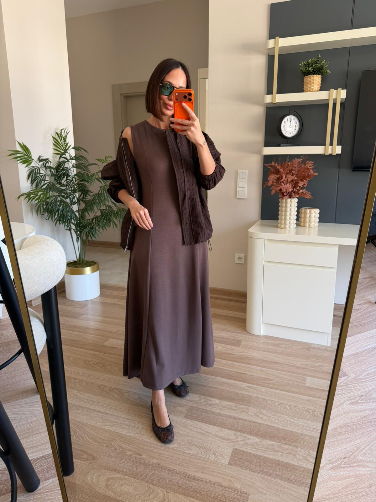Kahverengi Ceket & Modal Elbise Takım