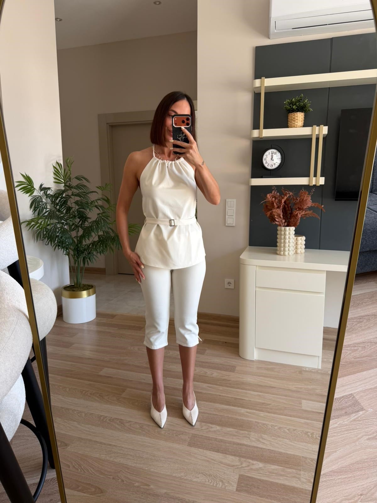 Marka Model Ekru Kapri Tayt Boyundan Bluz Takım