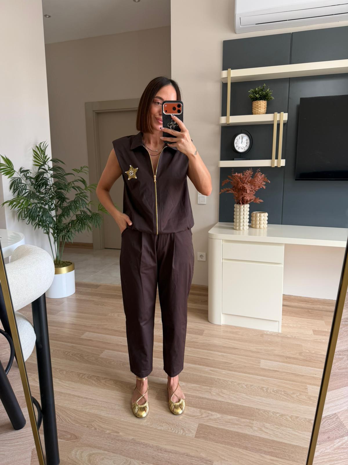 Marka model kahve yıldız işlemli yelek pantolon takım
