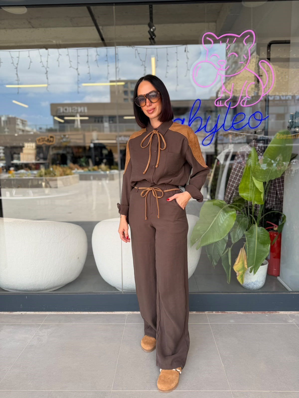 Marka Model Kahverengi Yakası Bağlamalı Mix Gömlek Pantolon Takım