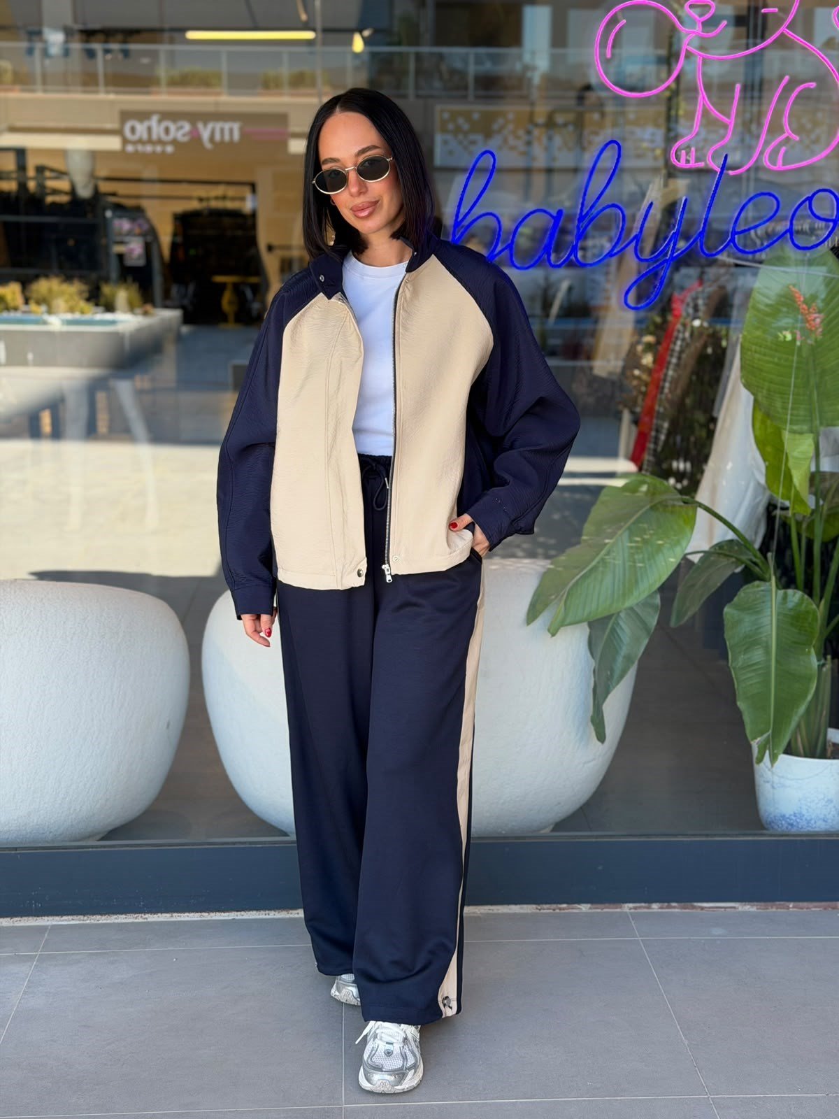 Marka Model Lacivert Krem Şeritli Takım