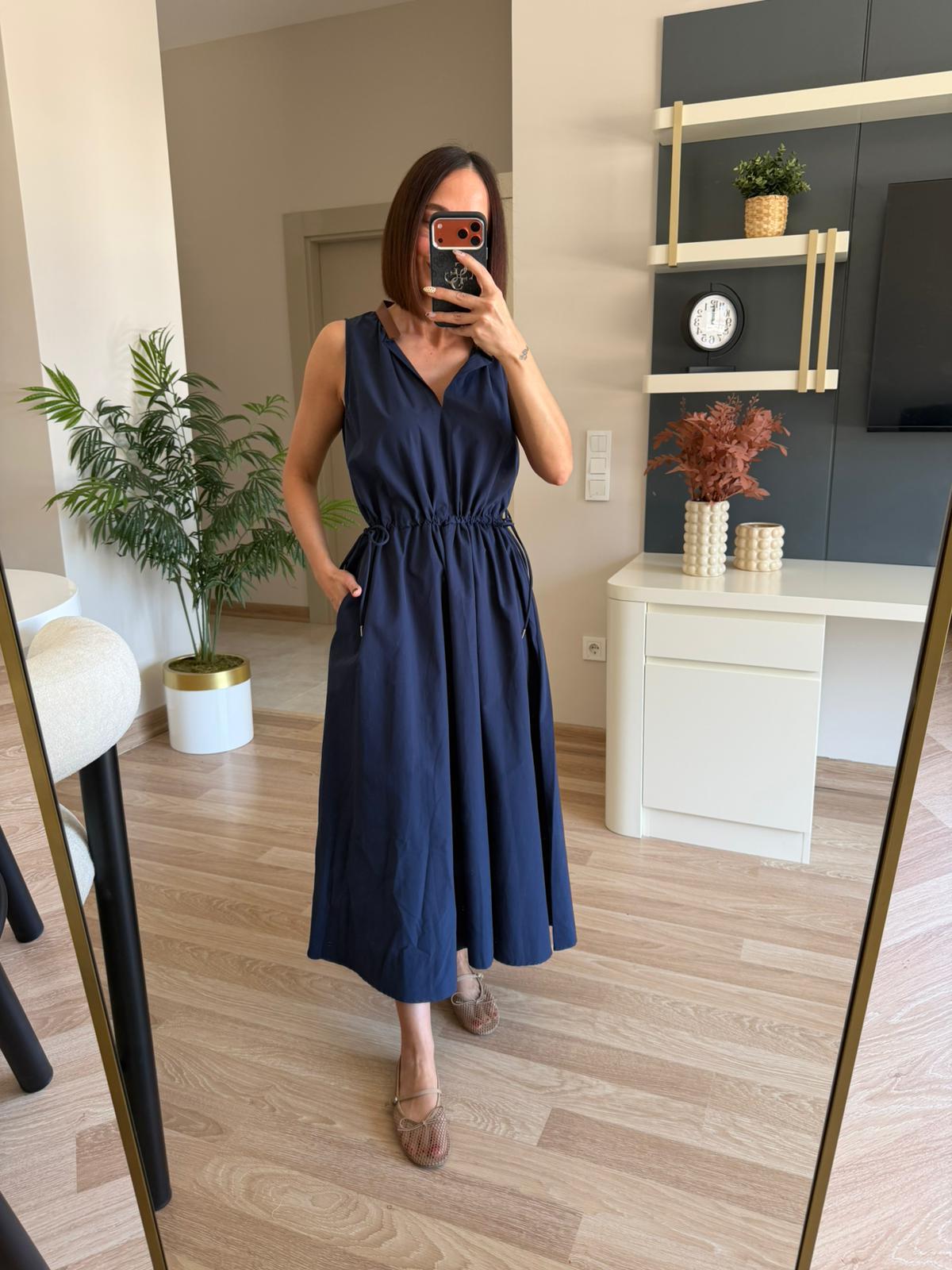 Marka Model Lacivert Yakası Deri Detaylı Elbise