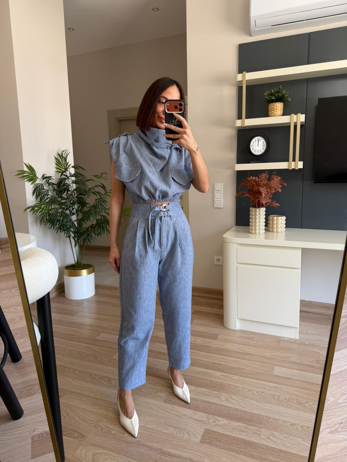 Marka Model Mavi Kemer Detaylı Takım