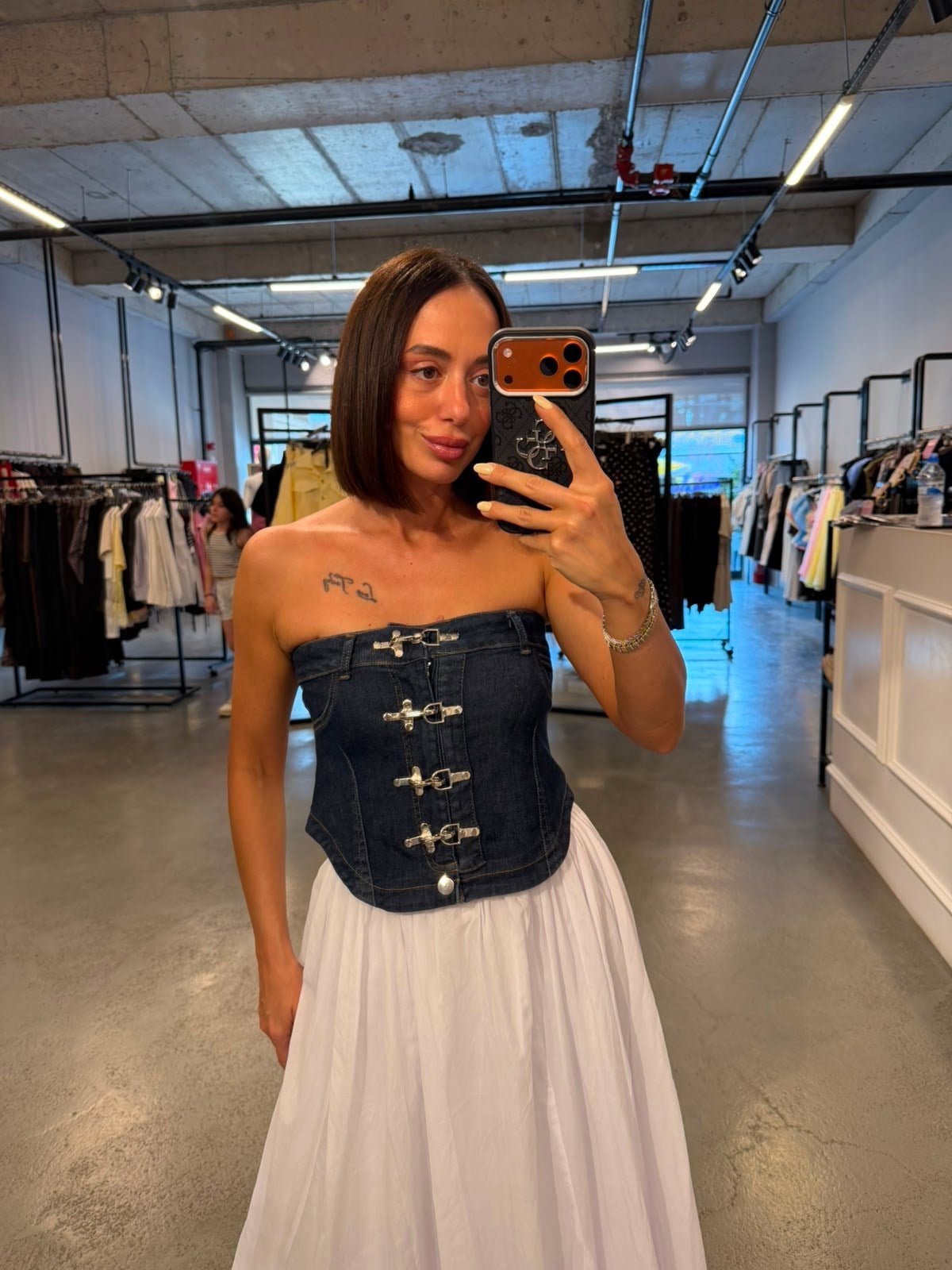 Önden Kancalı Denim Crop