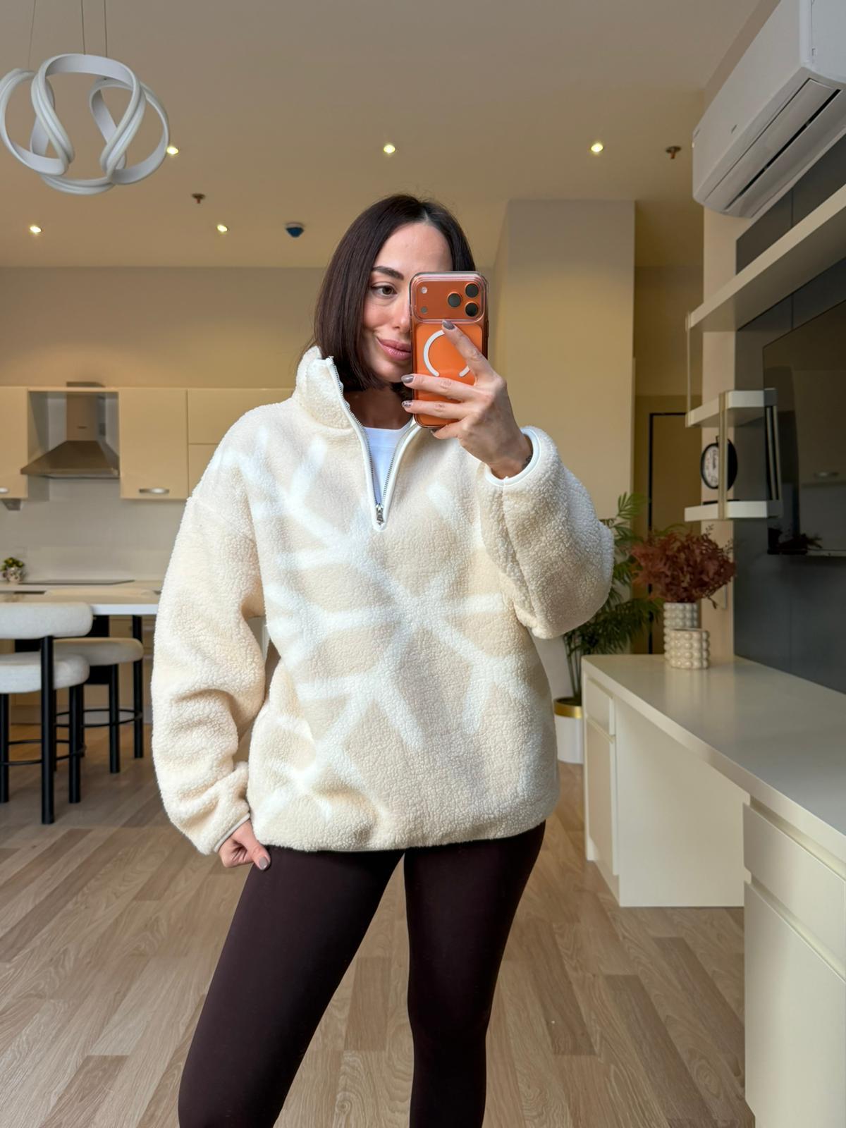 Orj. Kar Tanesi Desenli Peluş Sweatshirt