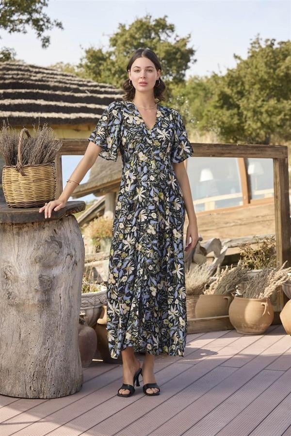 Arias Closet %100 Viskon Çiçek ve Yaprak Desenli Önü Düğmeli Elbise
