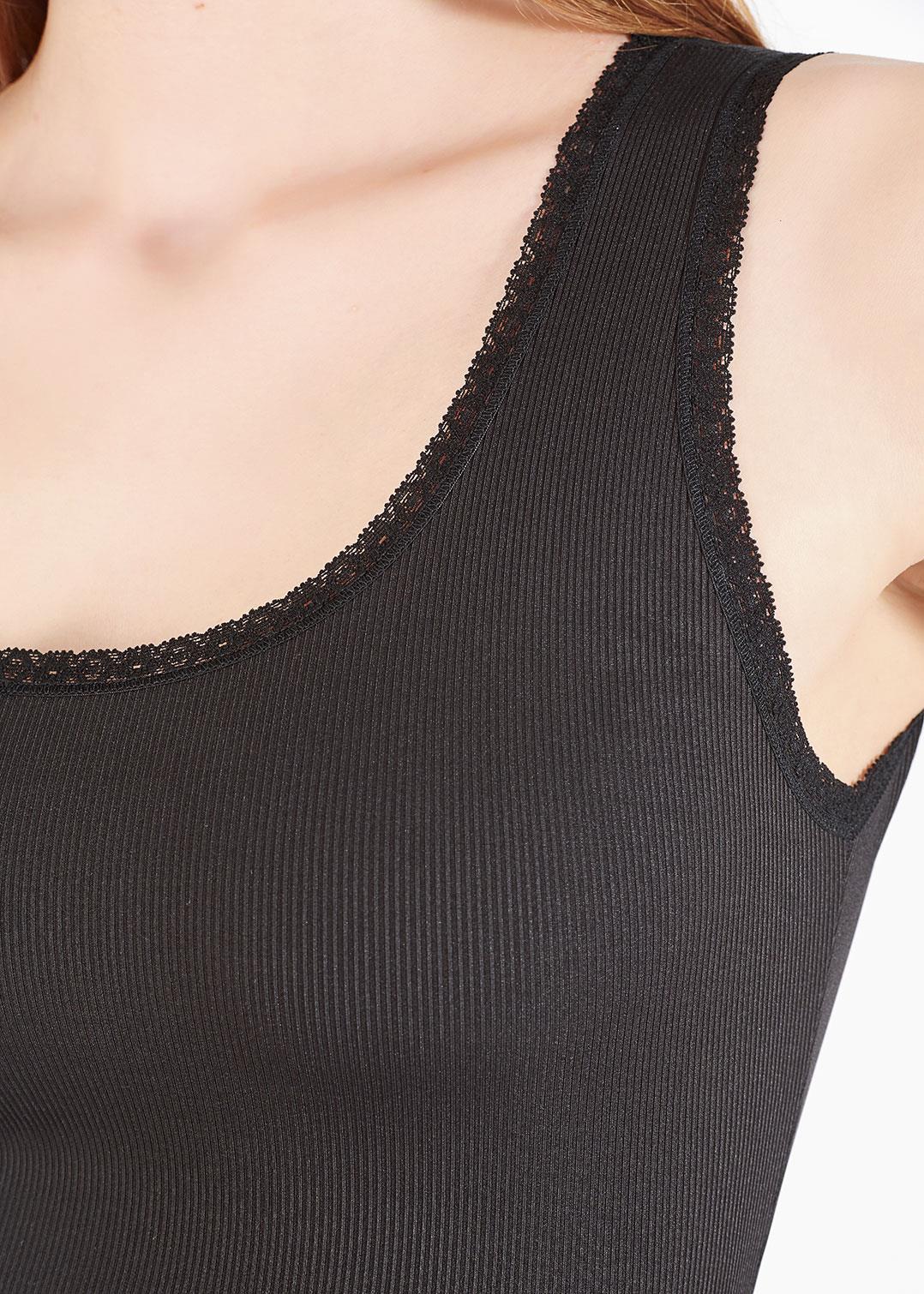 Dantel Detaylı Kadın Crop