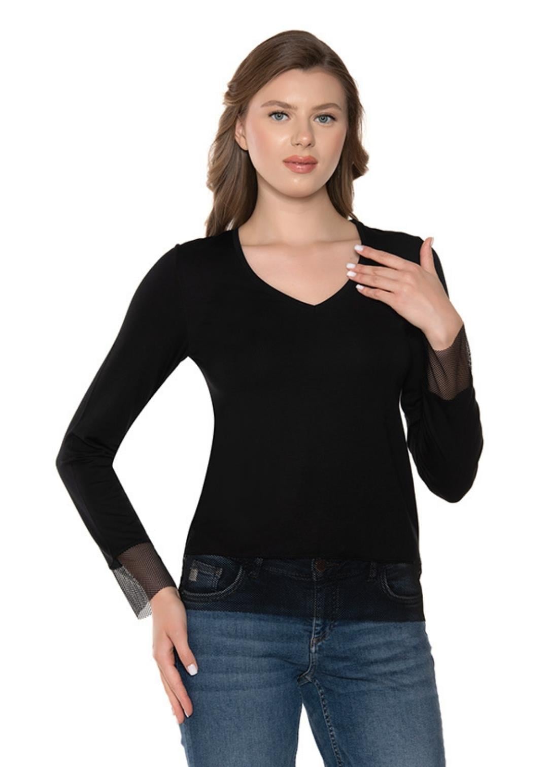 Uzun Kollu V Yaka Kolları Tül Detaylı T-shirt