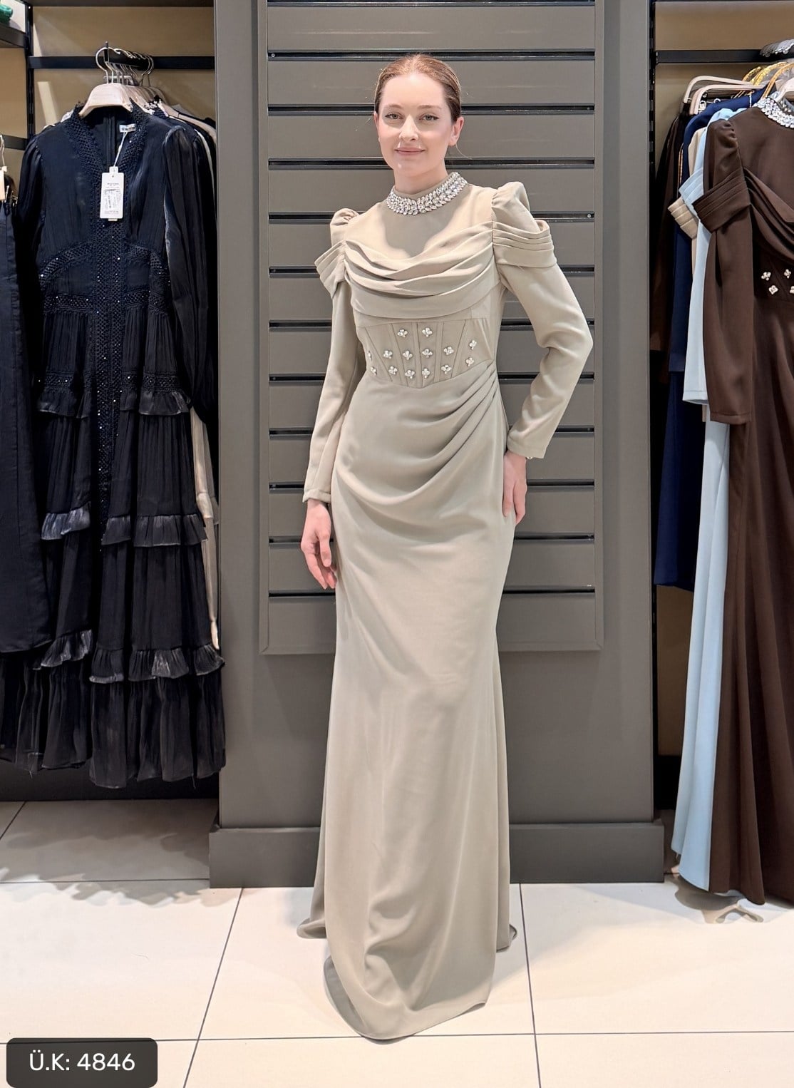 DRAPE DETAYLI ABİYE TAŞ