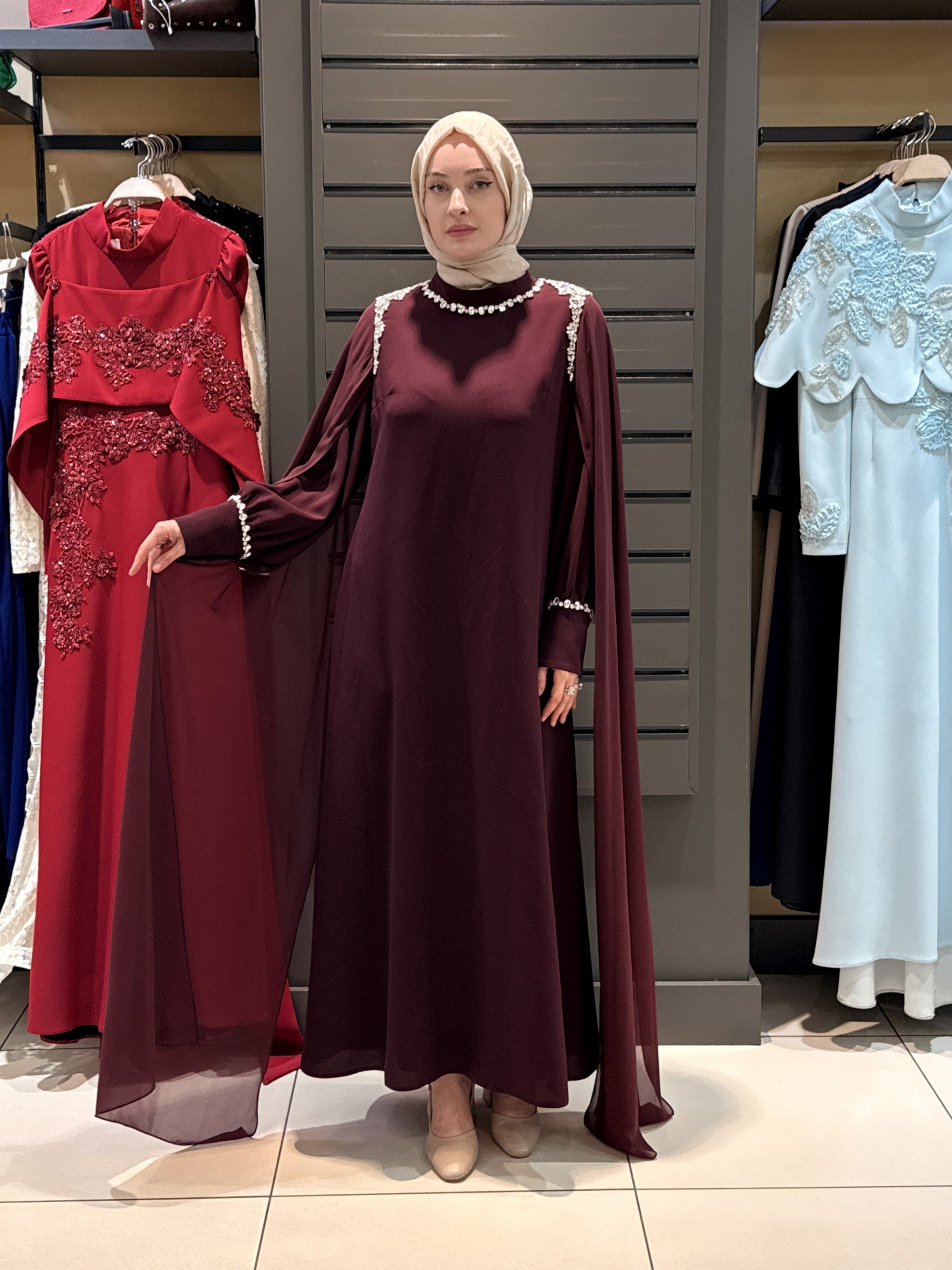 OMZU TAŞ DETAYLI ELBİSE BORDO