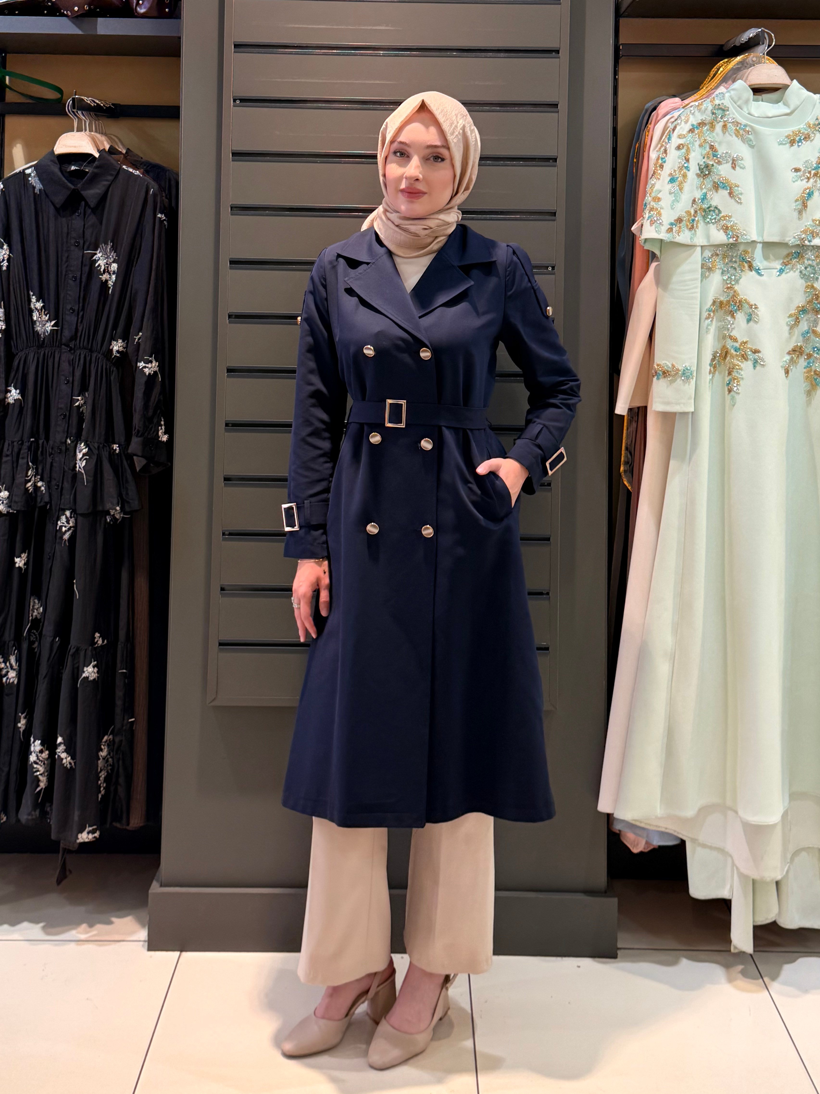 TRENCH LACİ