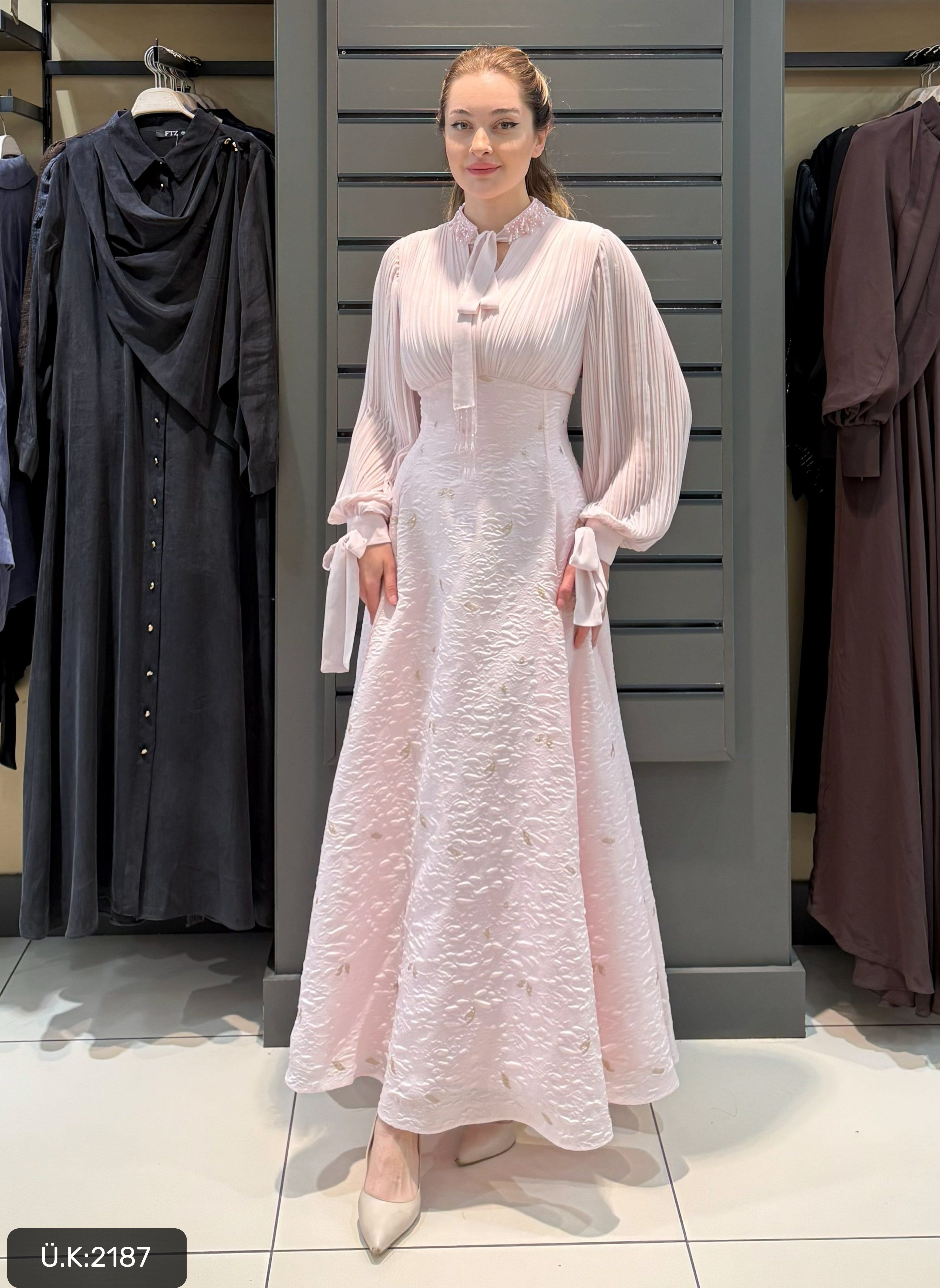 ÖZEL TASARIM ELBİSE PEMBE