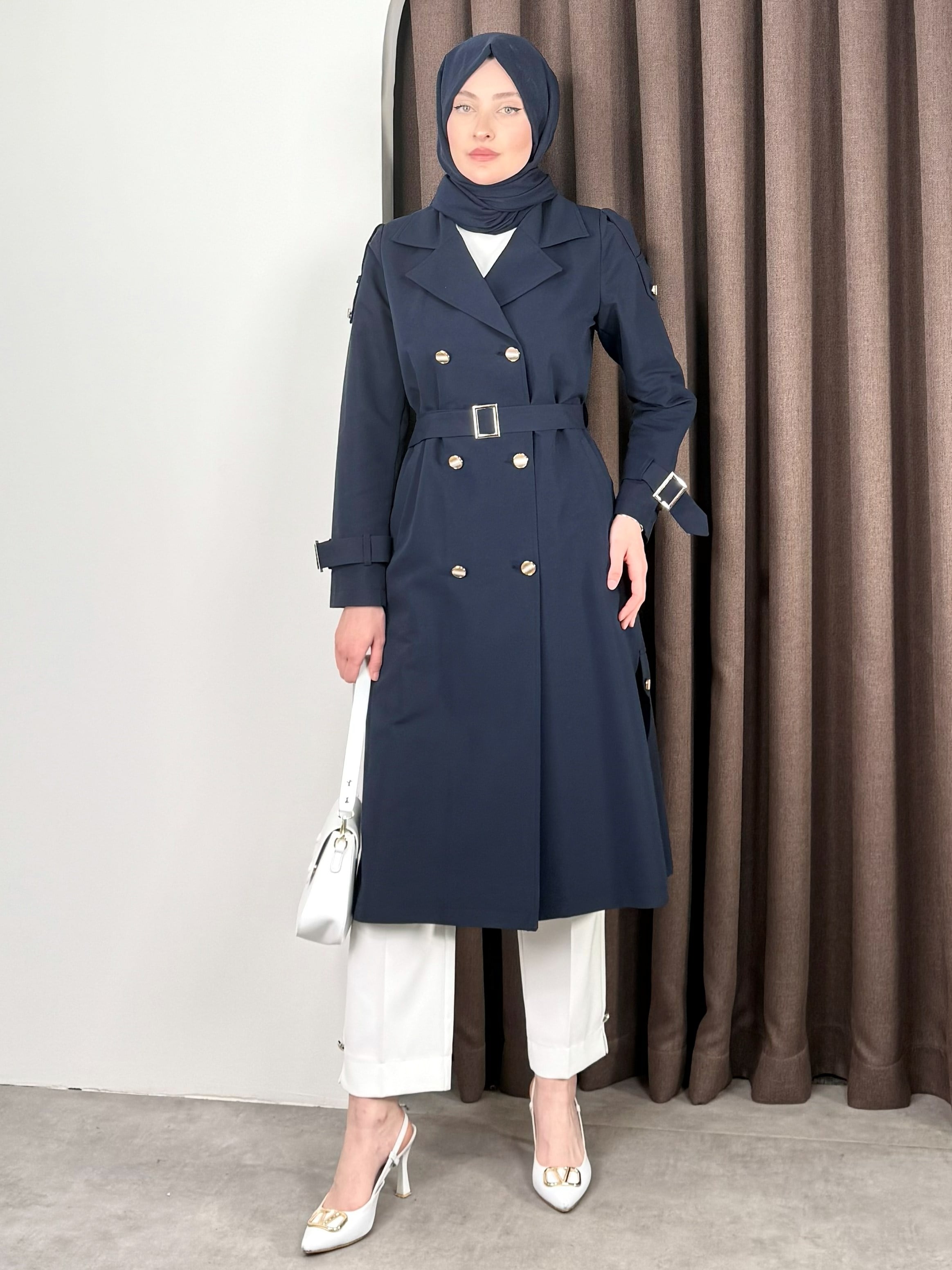 TRENCH LACİ