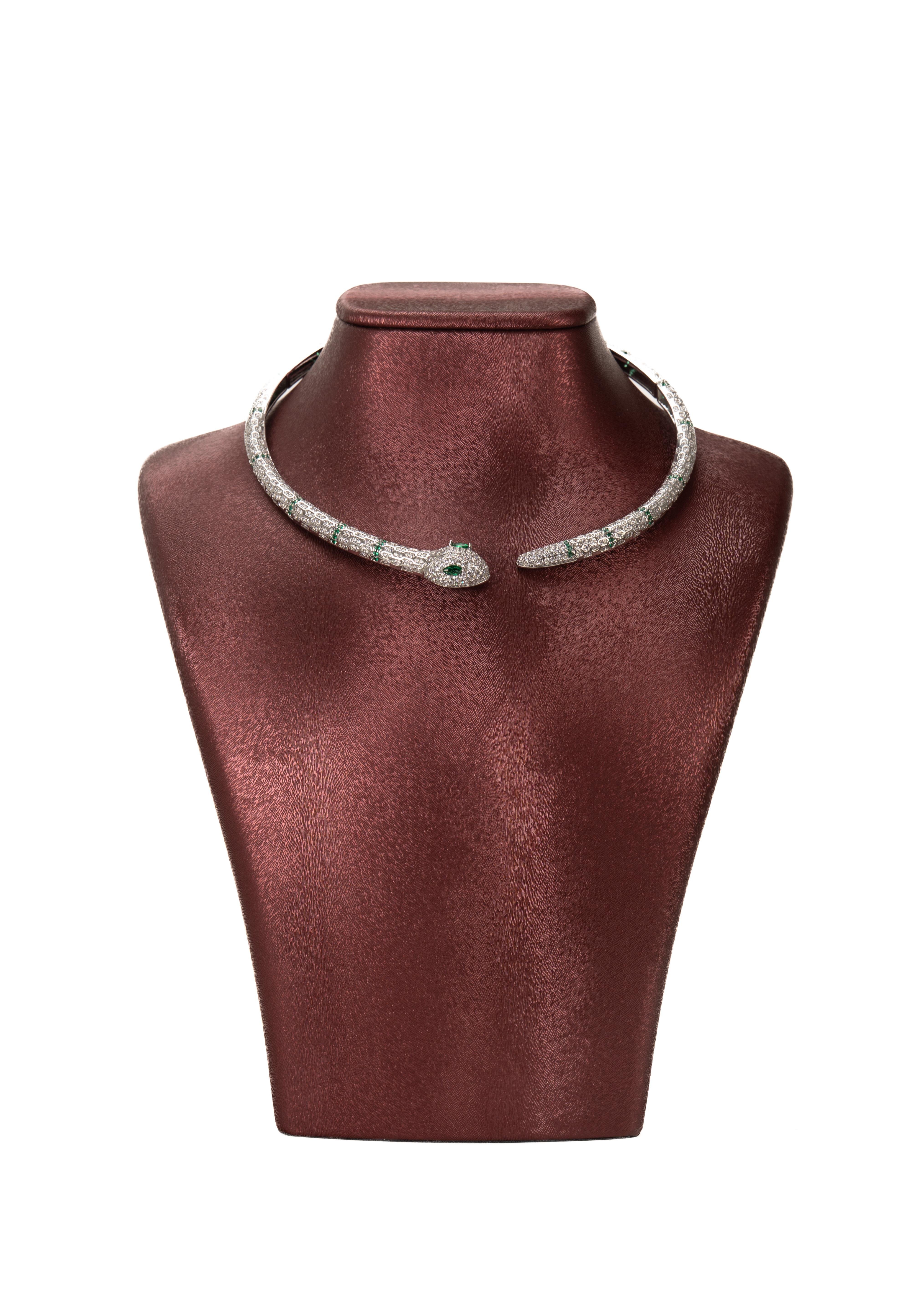 SILVER SNAKE CHOKER