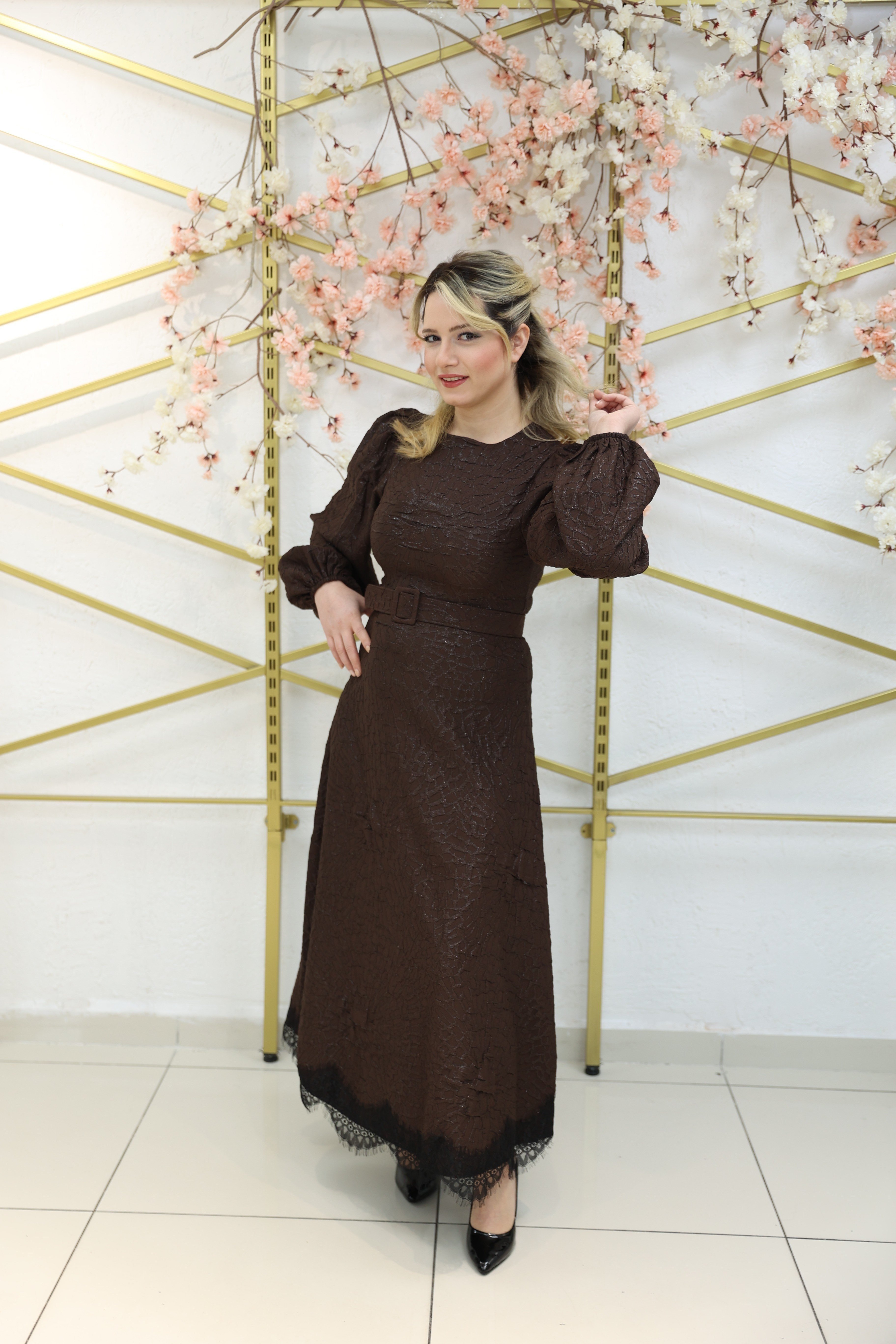 LORENA – Dantelli Işıltı Elbise - Kahverengi