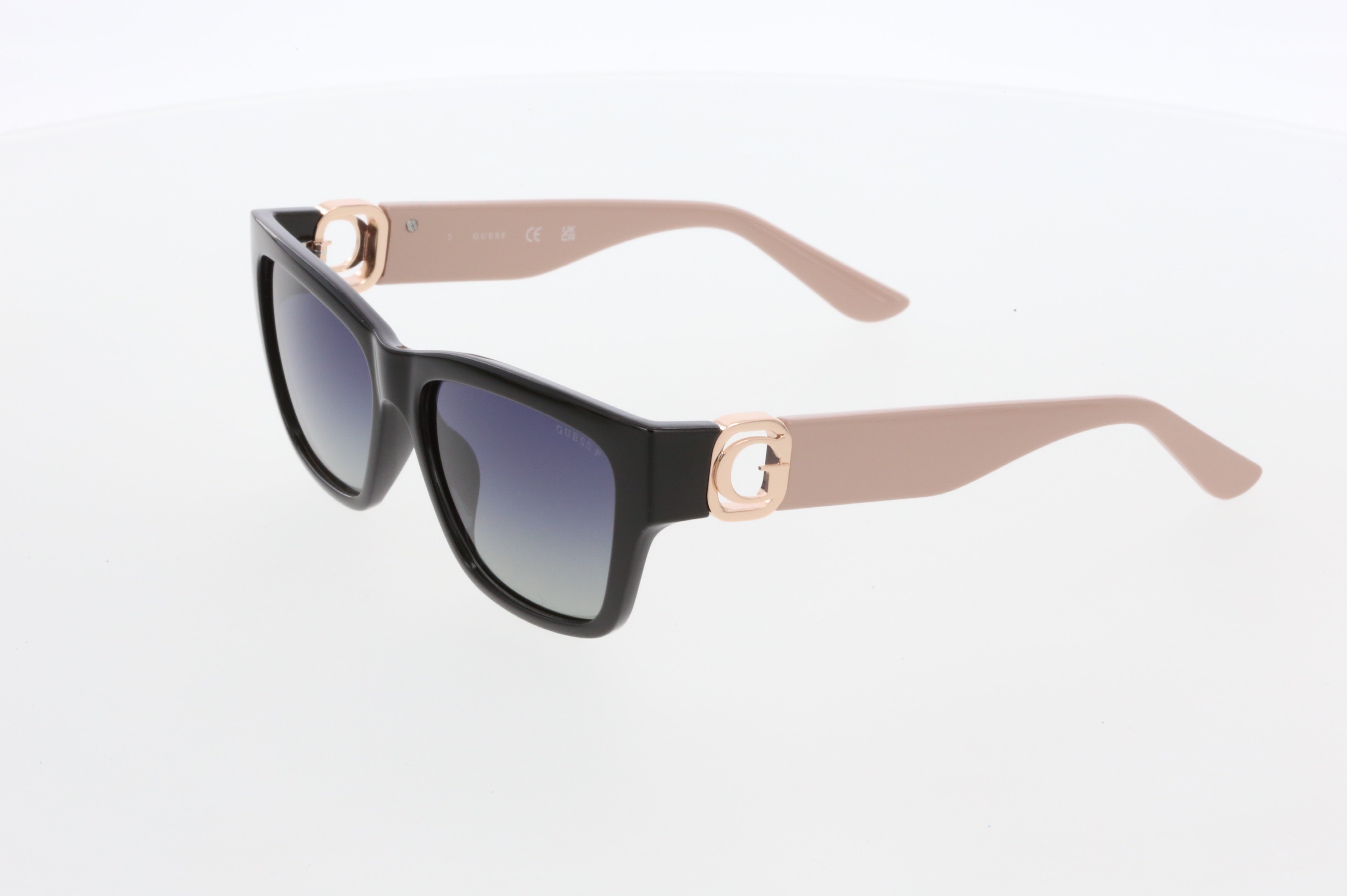 GUESS 00105 05D 56/15