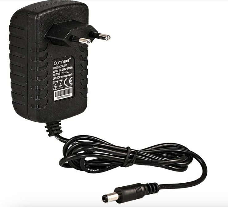 Compaxe CKA-9152 9 Volt 1 Amper 5.5mm x 2.5mm Plastik Kasa Adaptör