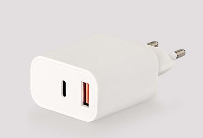 Compaxe CTA-250CA TT 5 Volt 3 Amper USB C1/A1 Hızlı Şarj Adaptör Type-C to Type-C Kablolu Set 25 Watt Gerçek Değer