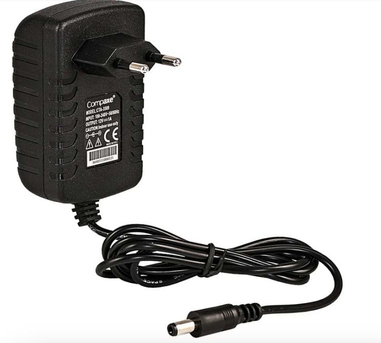 Compaxe CTA-5152 5V 1A (5.5*2.5) Plastik Kasa Adaptör