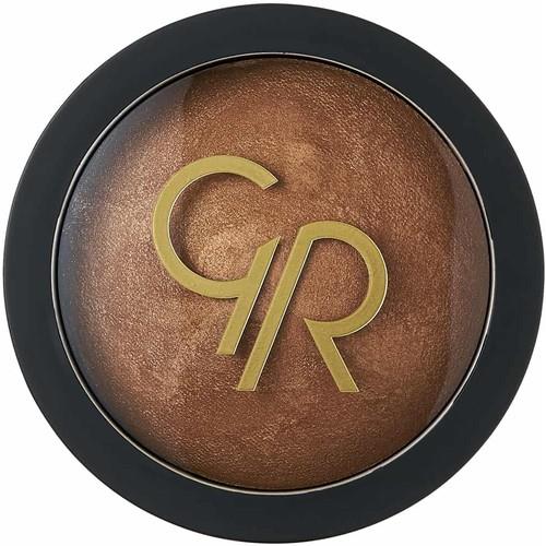 Golden Rose Baked Stardust No:101 İpeksi Parlak Yüz Pudrası 10 g Canlı Renk Seçenekleriyle