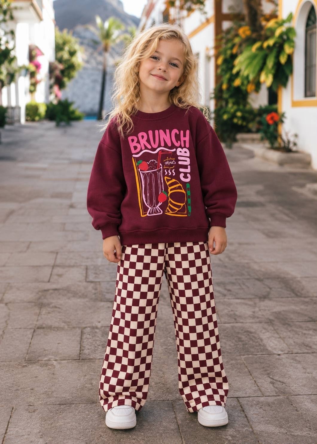 Kız Çocuk Baskılı Sweatshirt ve Kareli Bol Paça Pantolon Alt Üst Takım