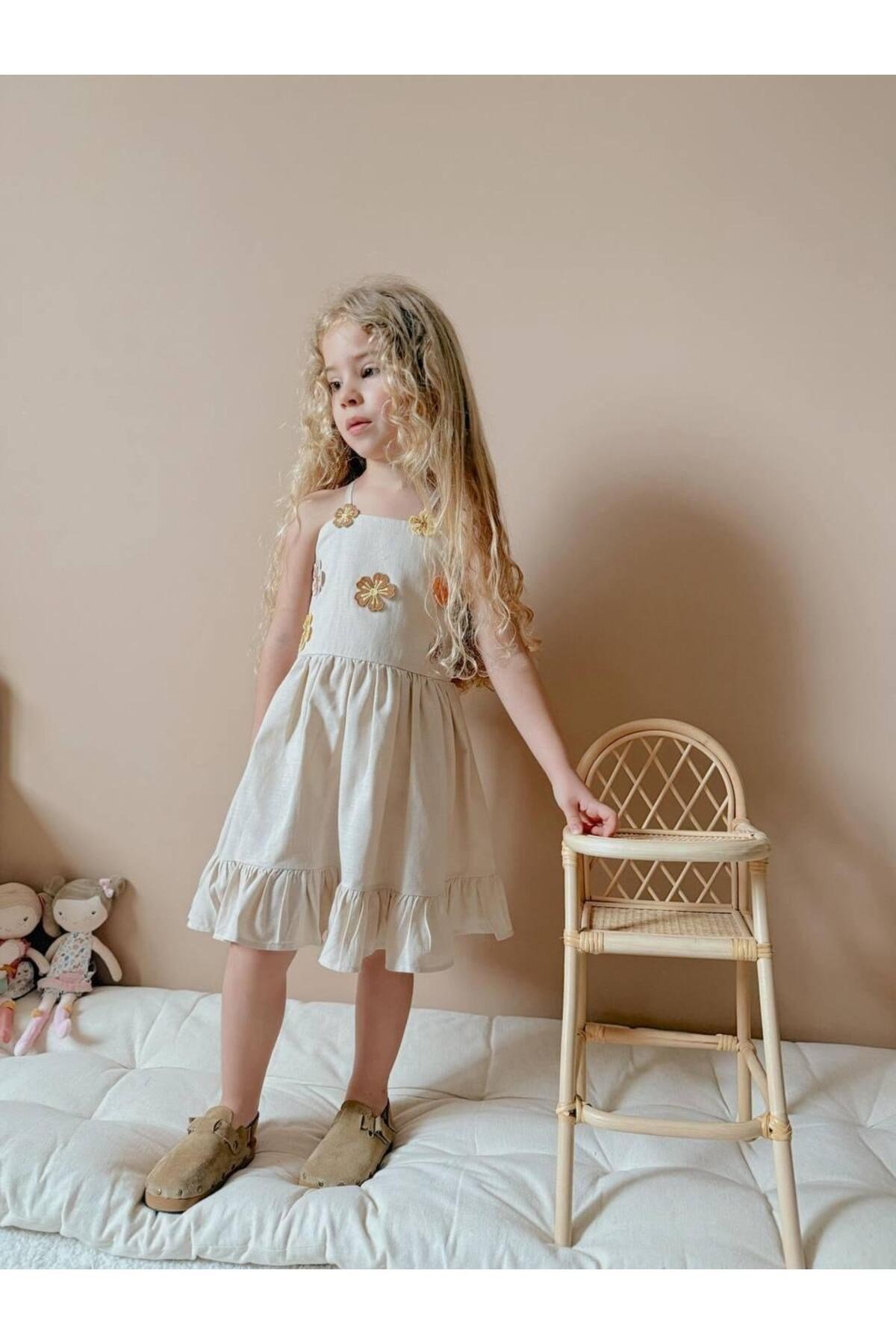 Yigit Butik Çiçek Nakışlı Askılı Kız Çocuk Elbise