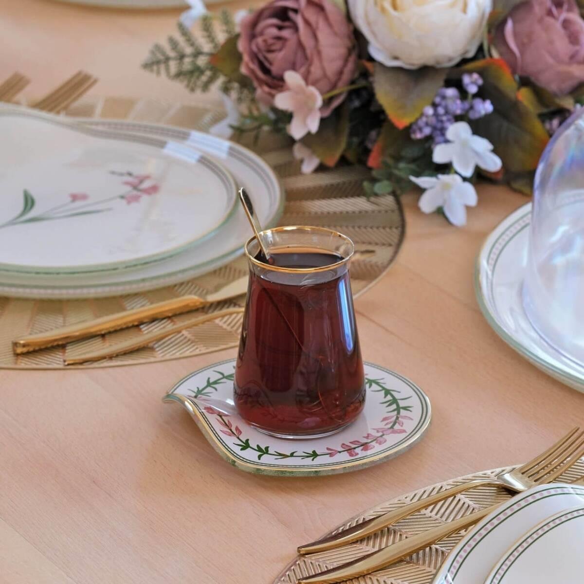 CROCUS GOLD 12 PARÇA ÇAY SETİ