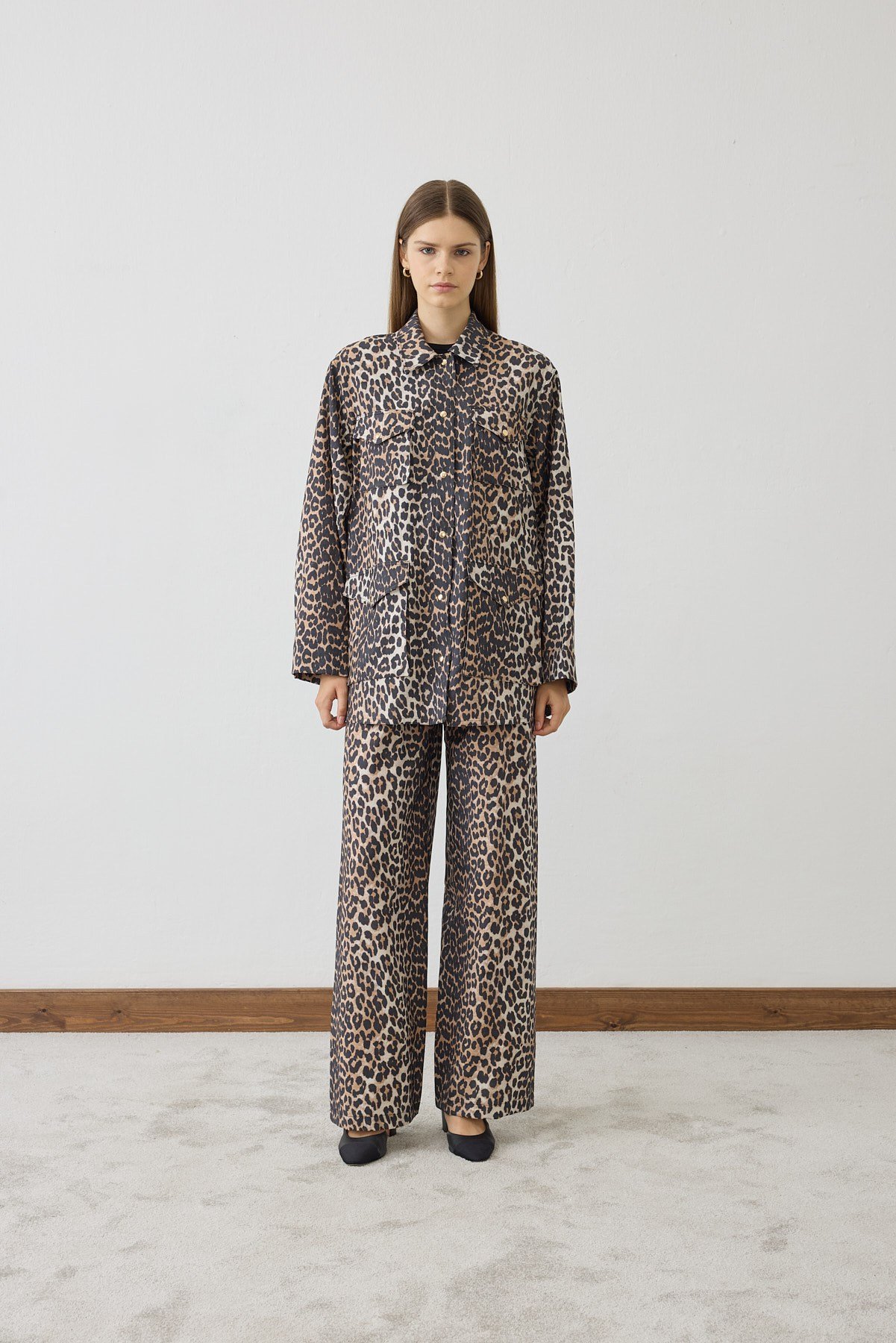 LEOPAR DESEN CEPLİ PANTOLONLU TAKIM